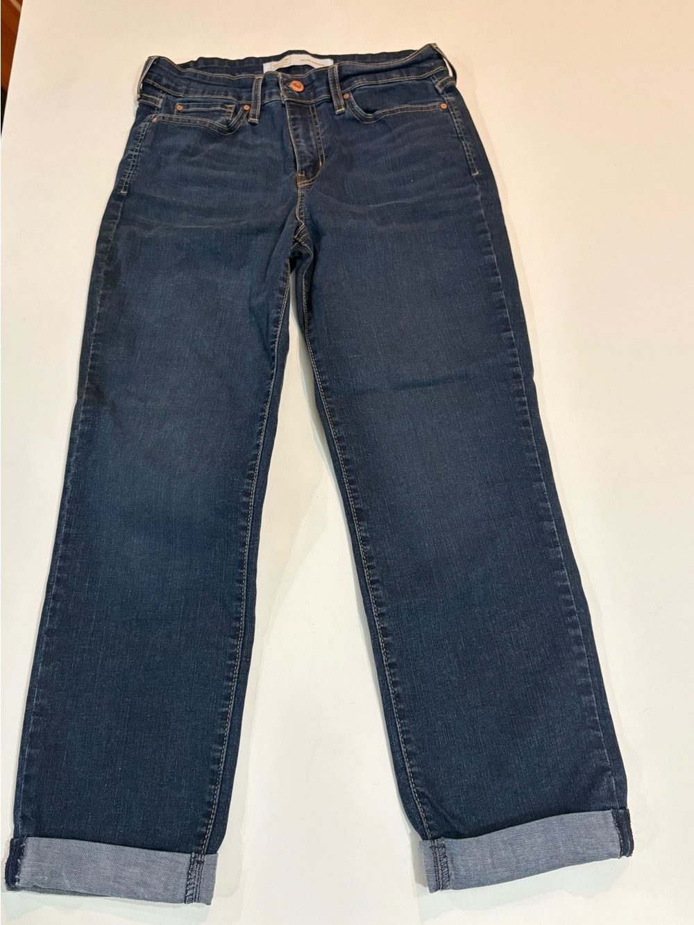 Women’s Levi's Signature Dark Indigo Jeans with Copper Button Size 8 W29